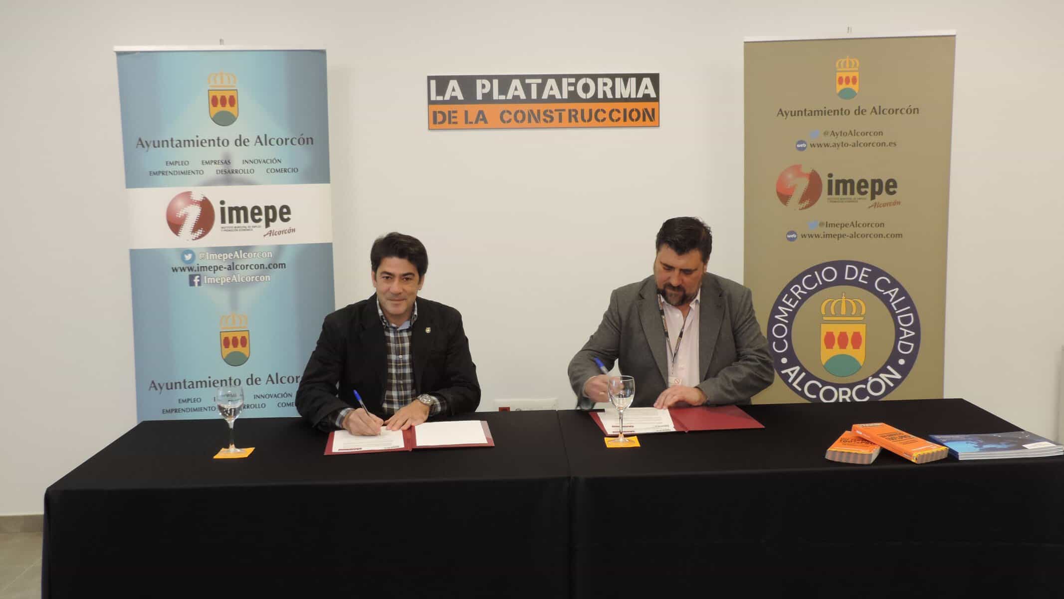 Firma acuerdo entre Ayto Alcorcon y La Plataforma de la Construccion