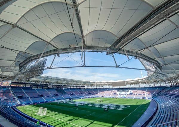 El estadio del Levante UD a Valencia con estructura tensada en Serge ...