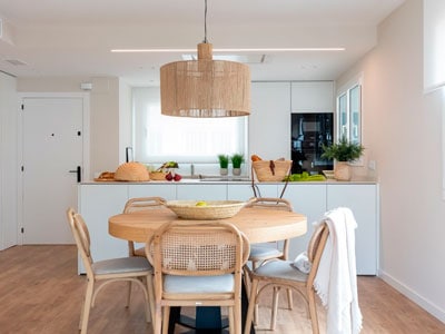 Apartamento en la costa. Laura Martínez