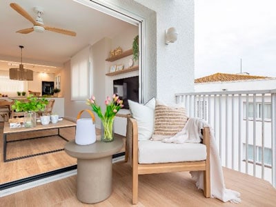 Apartamento en la costa. Laura Martínez