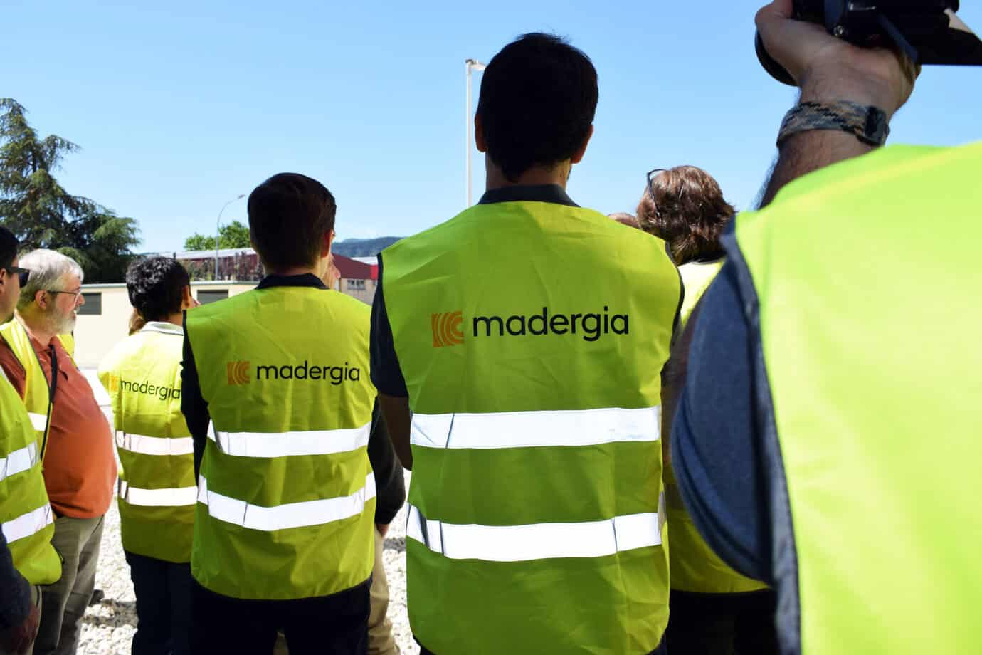 Visita a la fábrica de Madergia en Aoiz (Navarra) | Imagen: Fórum Madera - Hexágono blanco