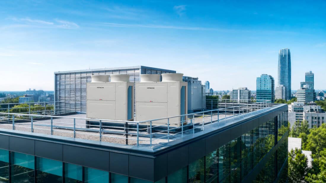air365 Max Pro con R32 instalado en la azotea de un edificio comercial. (Fuente: Bosch Home Comfort Group)